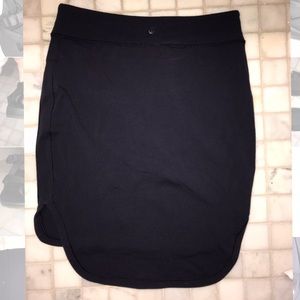 Lululemon women’s skirt